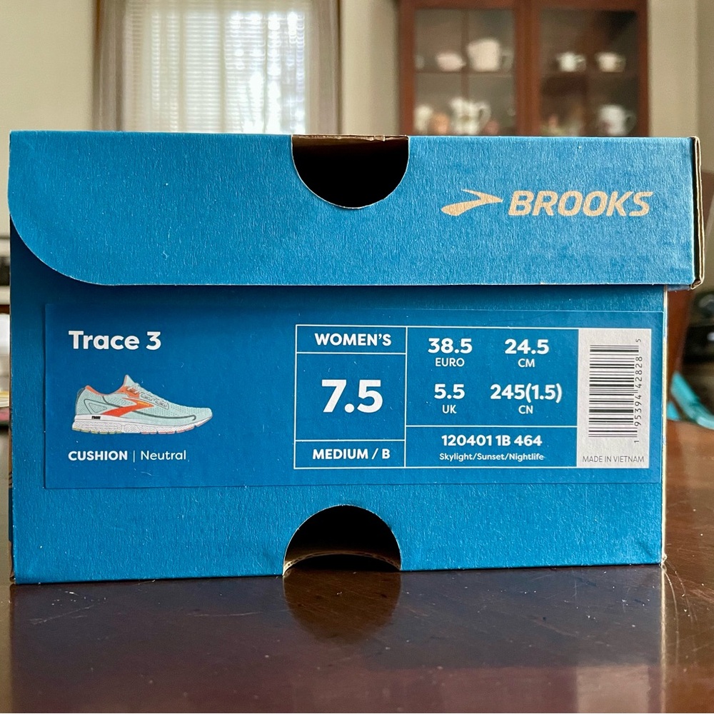 Brooks Trace 3 Women's Running Shoes (Size: 7.5) - Excellent Condition - Picture 16 of 16